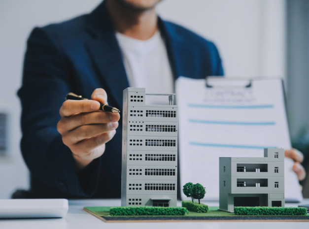 Full Building Complex Lease